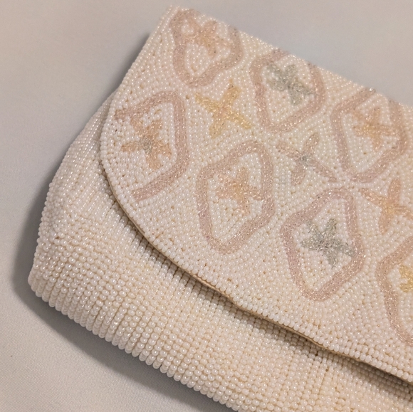 Vintage 1950s–60s Hand-Beaded Pastel Pearl Clutch – Bridal, Cocktail, Formal - Picture 3 of 14